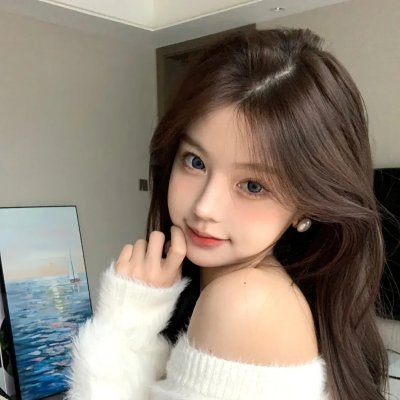 男孩超级白